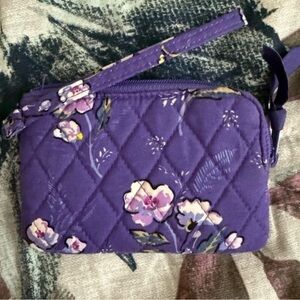 Vera Bradley RFID Top Zip ID Wild Roses